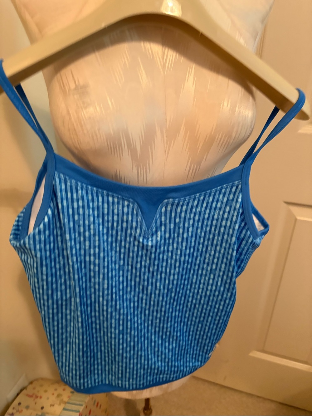 Adidas women’s tank new size M shelf bra $50